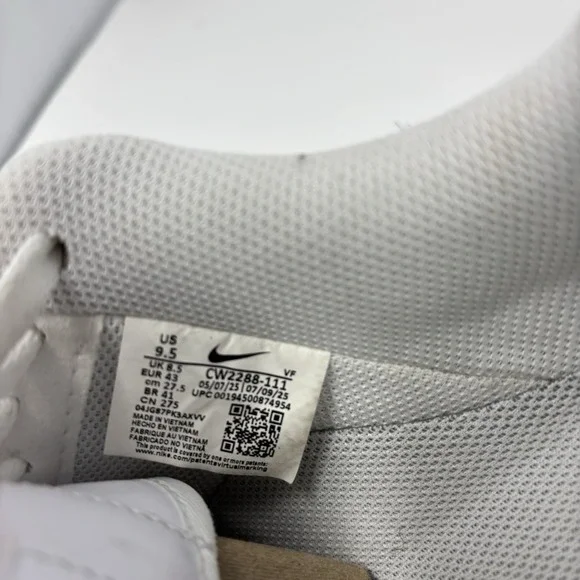 Nike Air Force 1 '07 Low Triple White Men's Size 9.5 - Picture 10 of 10